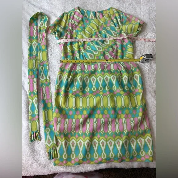 Fabulous Fun Vintage 1950s 1960s Sexy VOLUP Retro Wiggle Dress - Picture 9 of 10